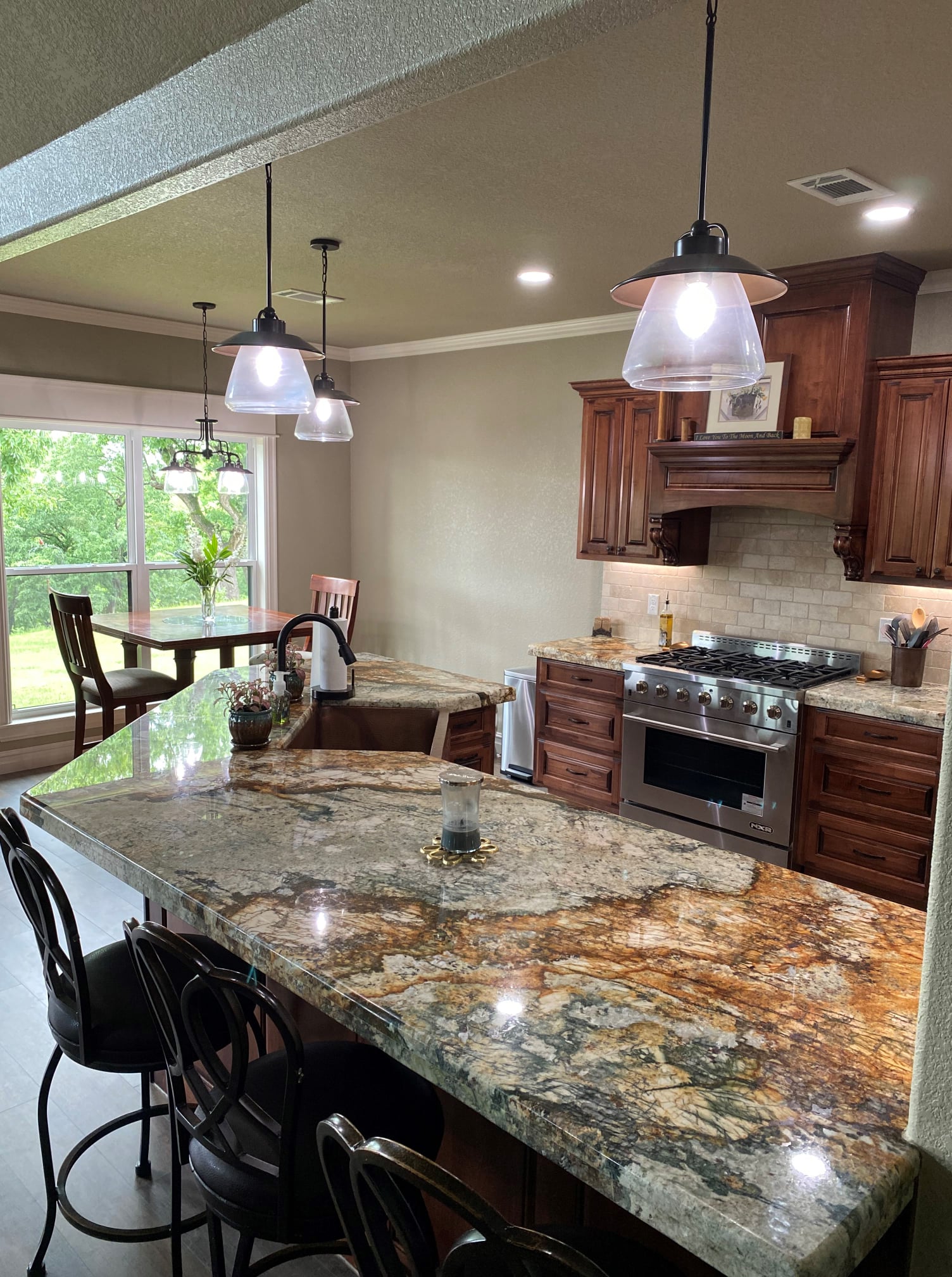 Custom Kitchen Cabinets - White Shaker Style